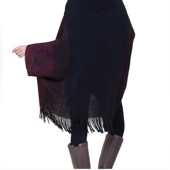 Oversized Fringe Cardigan Burgundy. OS. Perfect for Fall Evenings/Bonfires! EUC🔥 - Picture 3 of 3